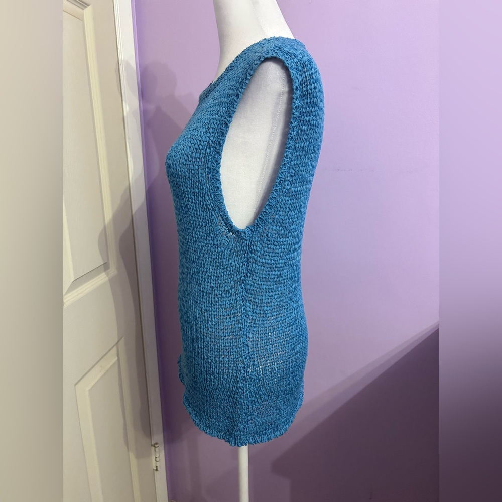 Karen Kane Blue Woven Sleeveless Blouse - Picture 4 of 5